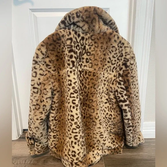 Urban Republic Faux Fur Coat - Picture 8 of 11